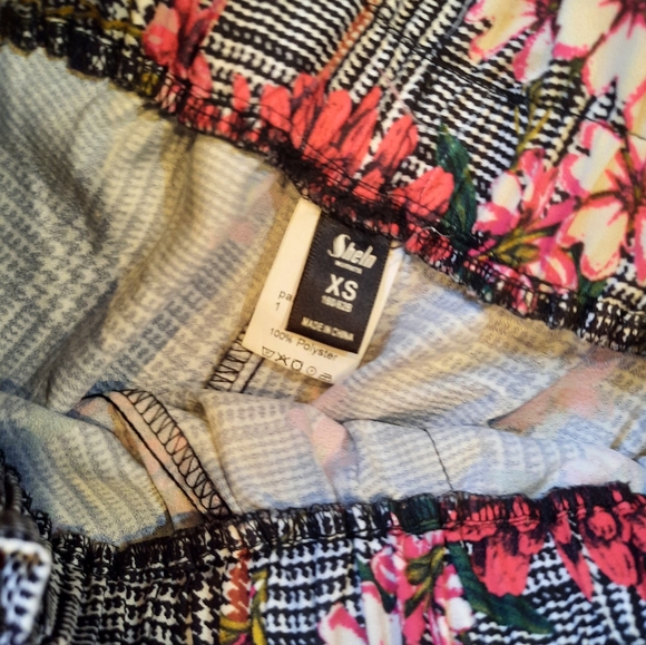 New paper bag pants XS floral houndstooth - Picture 3 of 3